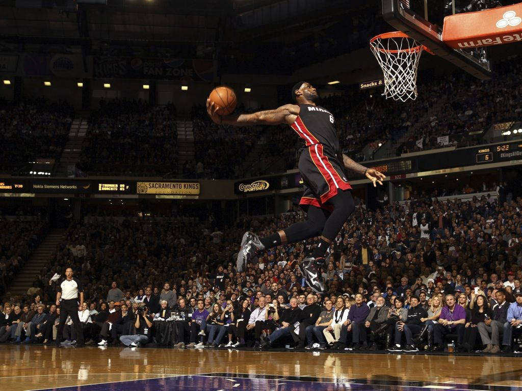 1024x768 Lebron James Wallpaper Dunk Wallpaper 1024x768 Wallpaper