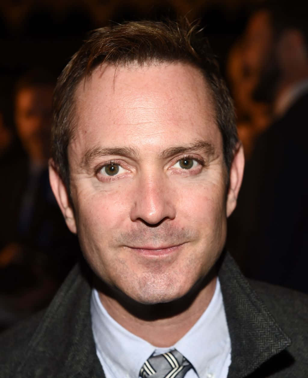 Actor Thomas Lennon Smiles For The Camera Wallpaper