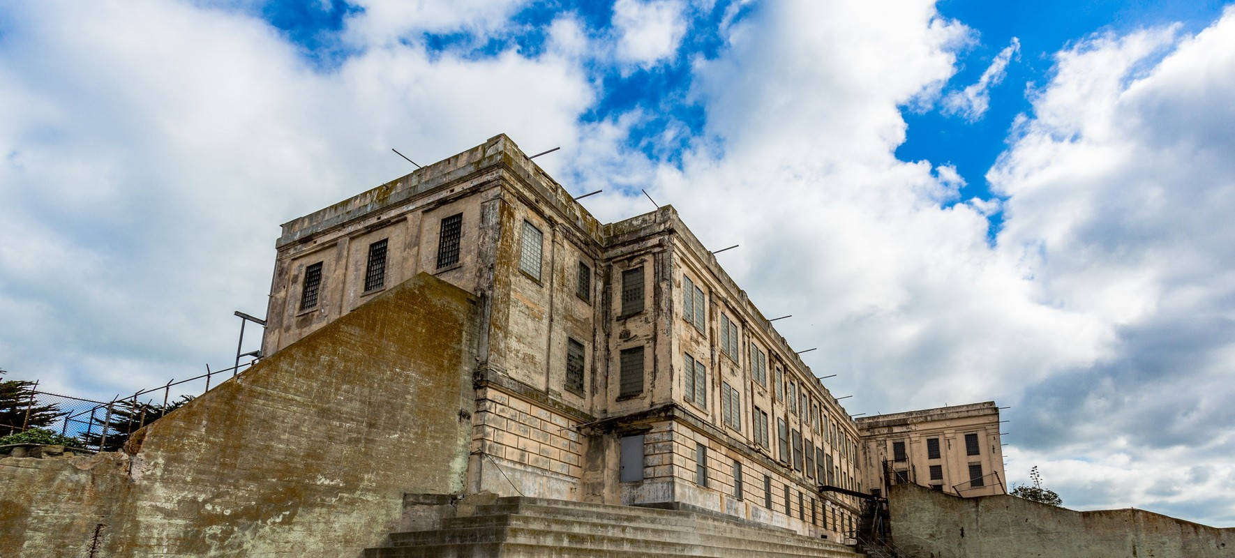 Alcatraz Ancient Building Wallpaper