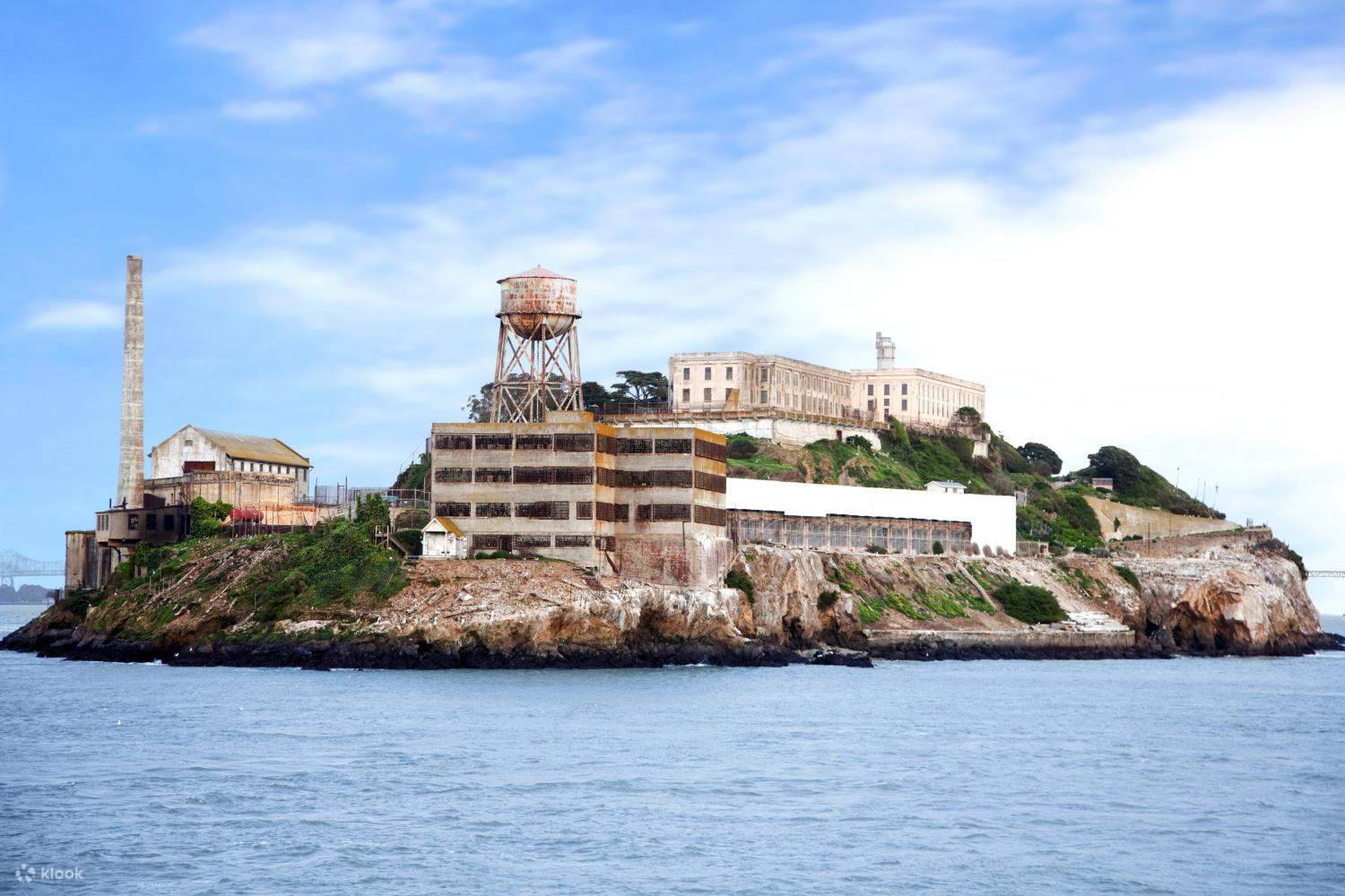 Alcatraz Bright Day Wallpaper