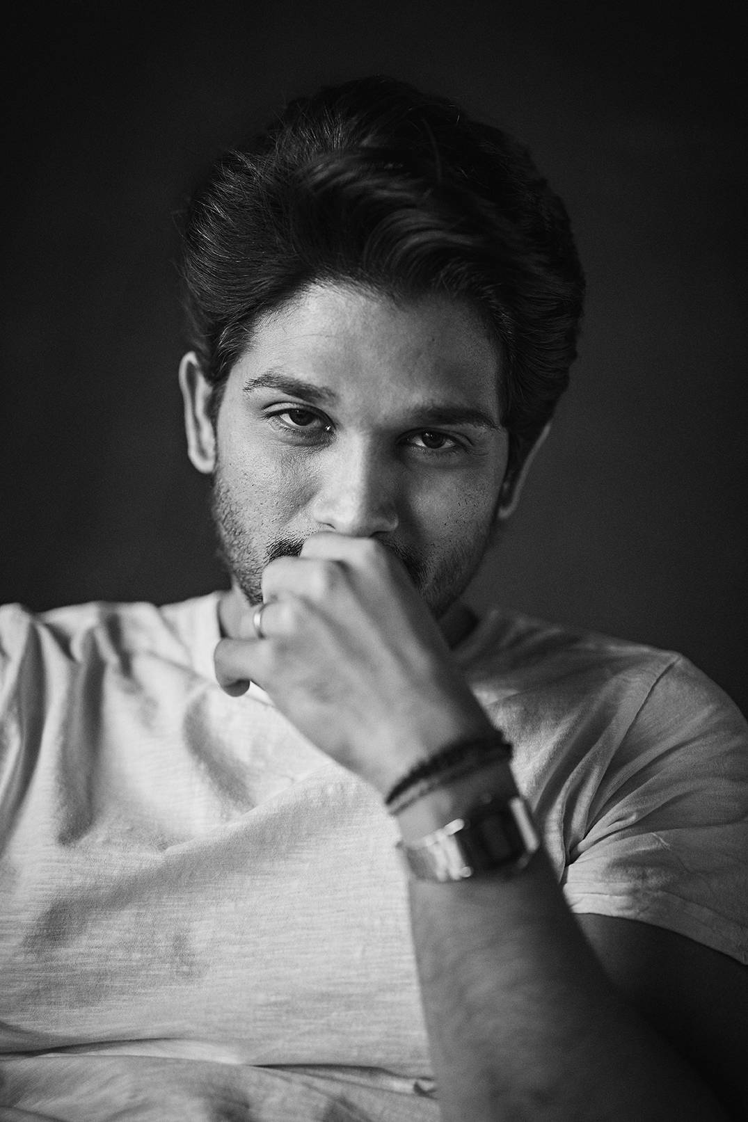 Allu Arjun In White Shirt Black And White Wallpaper