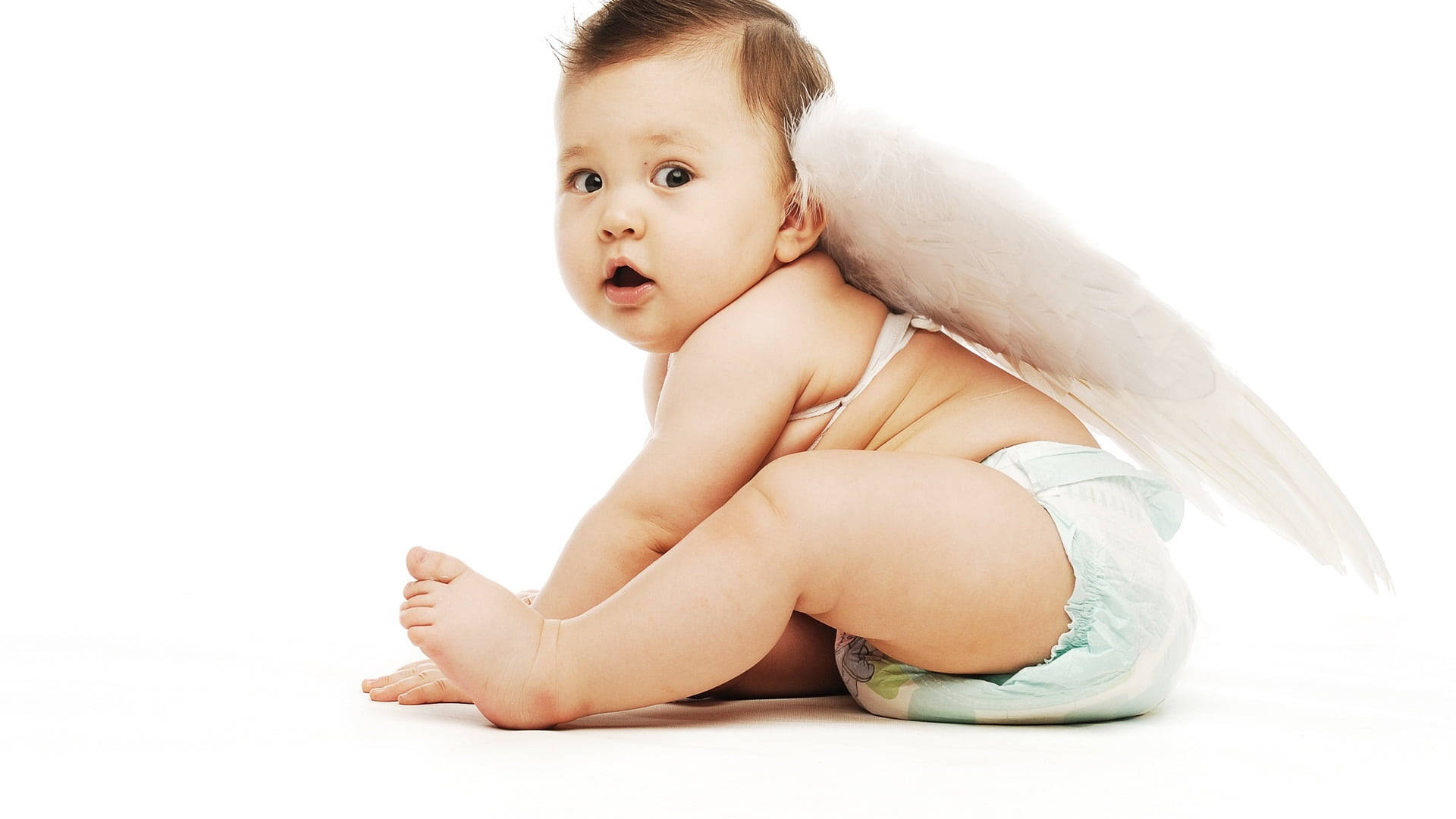 Angel Wings Of Baby Love Wallpaper