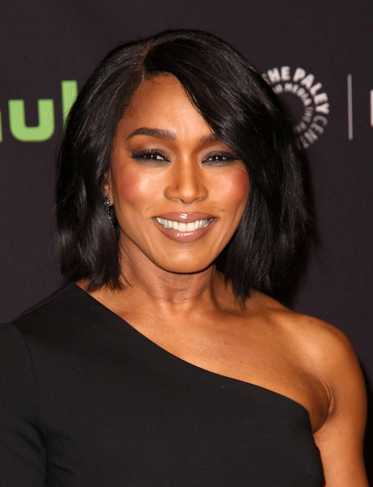 Angela Bassett Black American Wallpaper