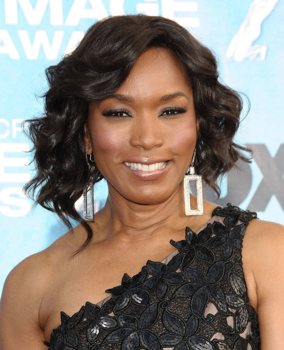 Angela Bassett Portrait Photography Wallpaper