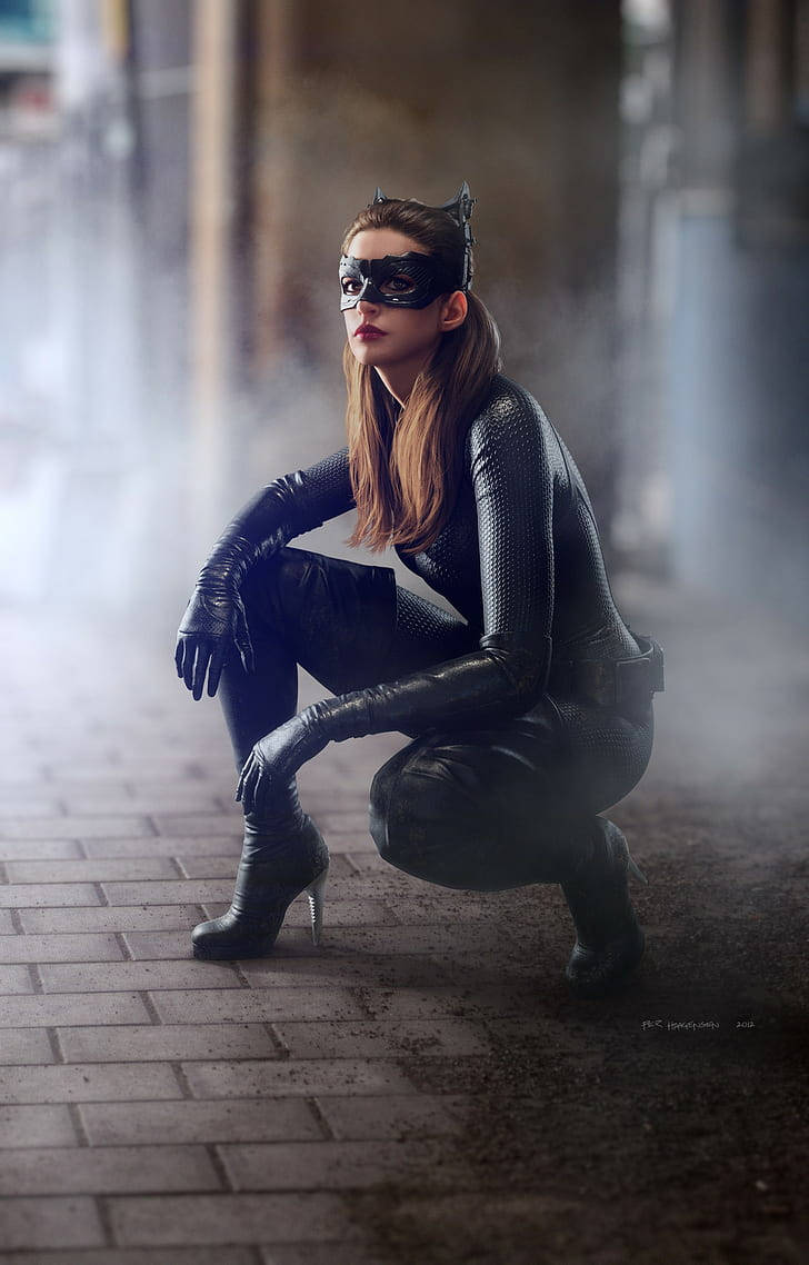 Anne Hathaway As Catwoman Wallpaper