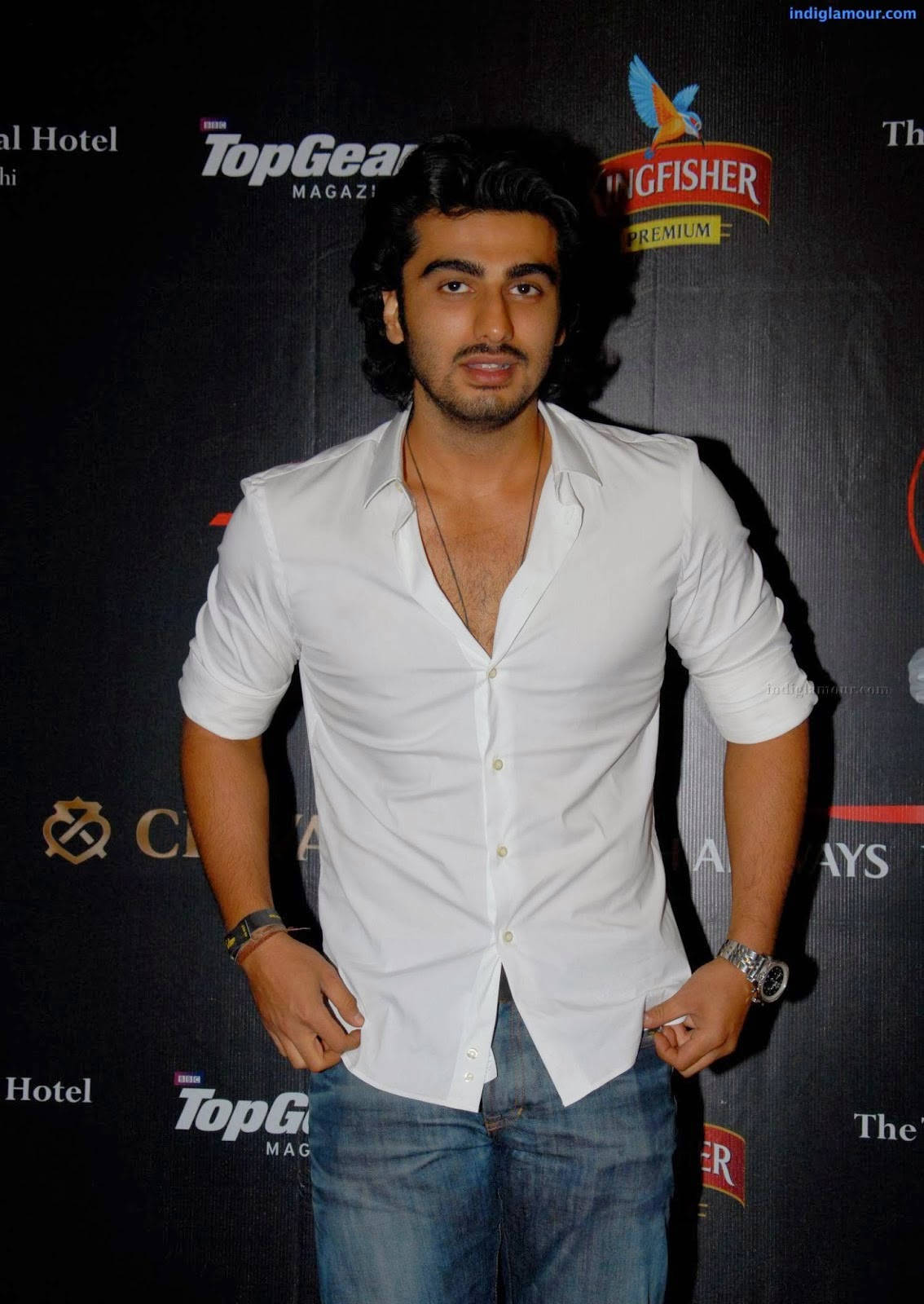 Arjun Kapoor Teenage Photo Wallpaper