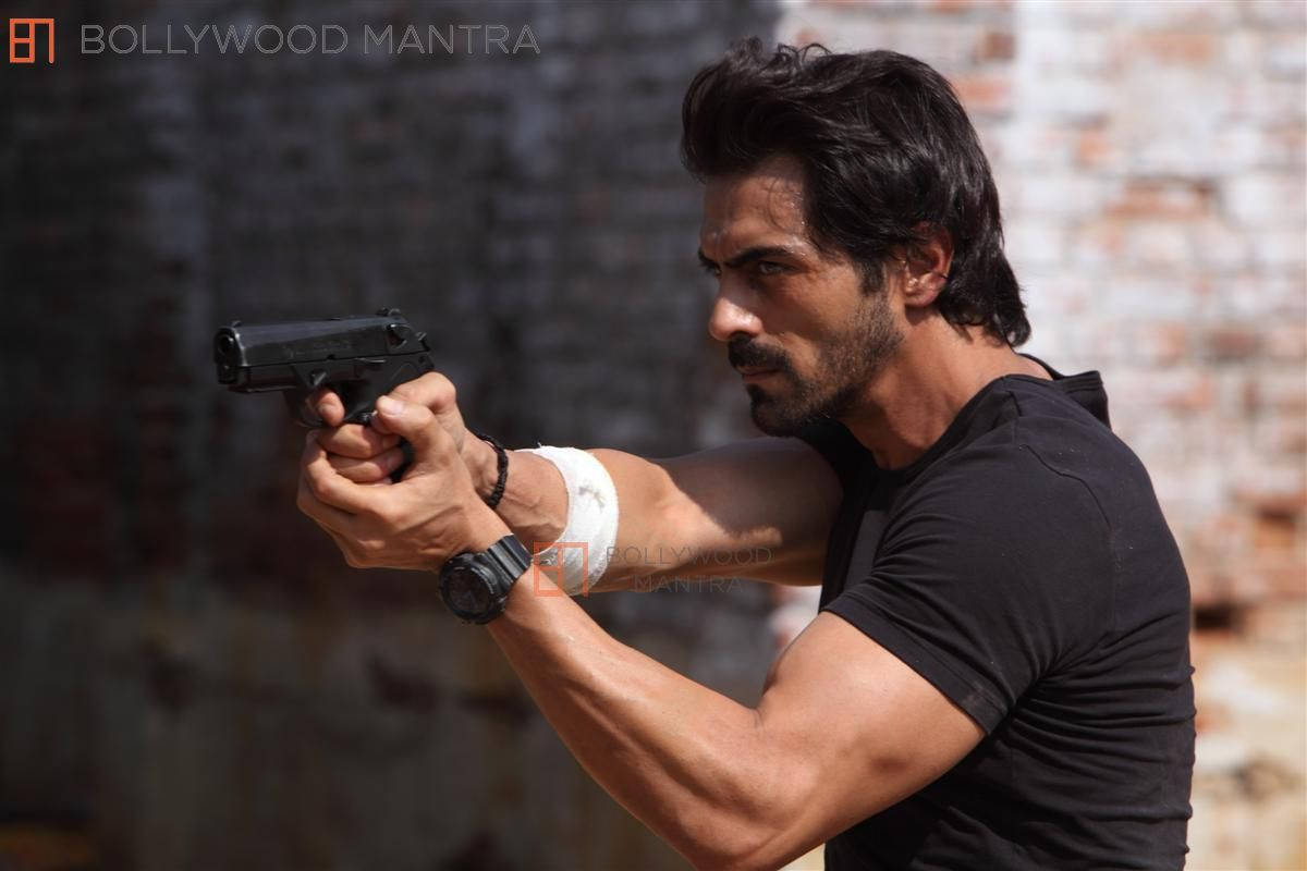 Arjun Rampal Holding A Gun Wallpaper