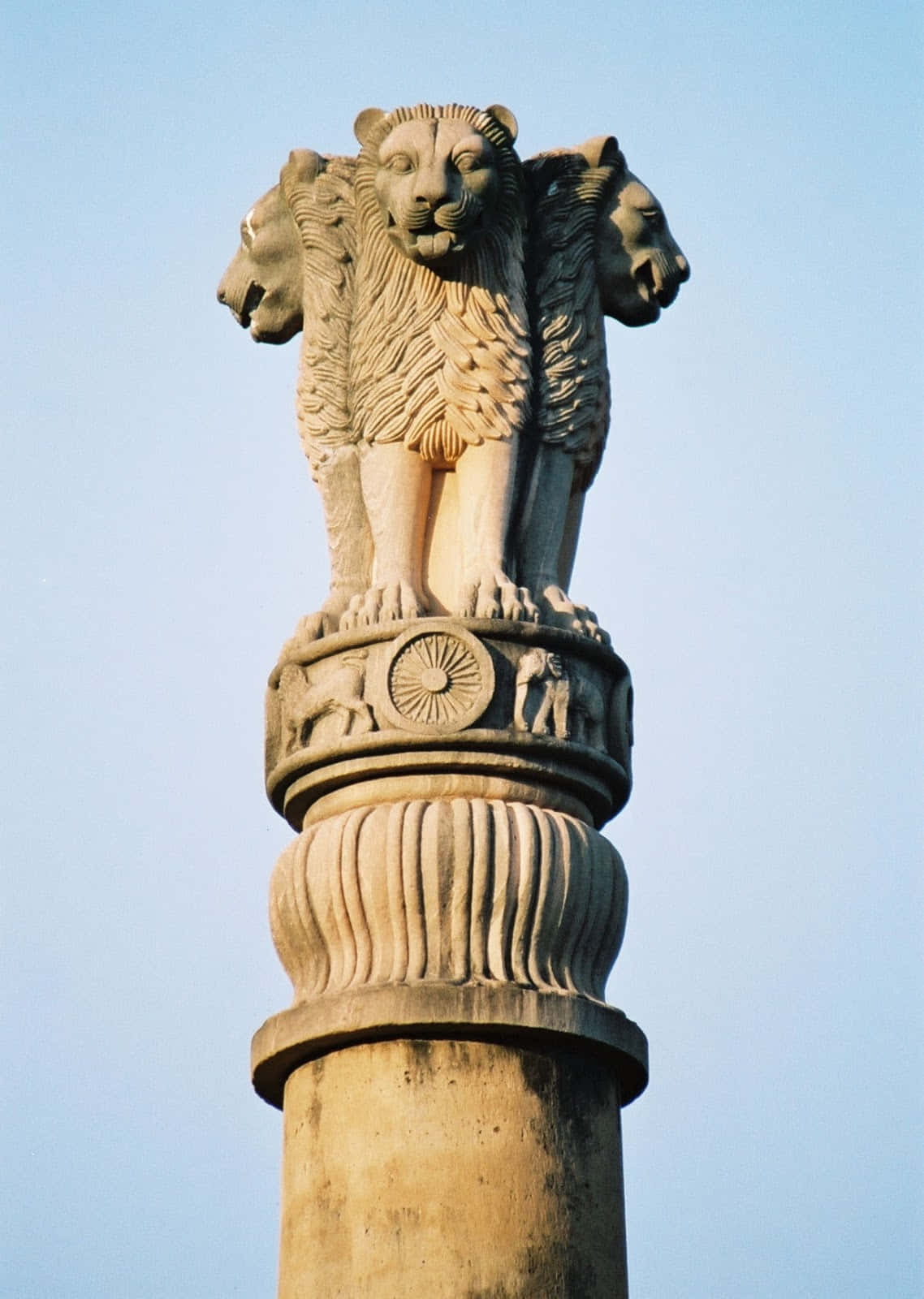 Ashoka Pillar Clear Blue Sky Wallpaper