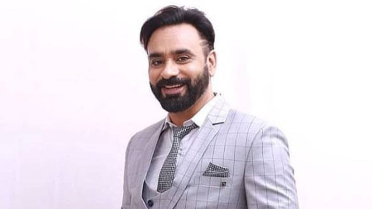 Babbu Maan Dashing Look Wallpaper