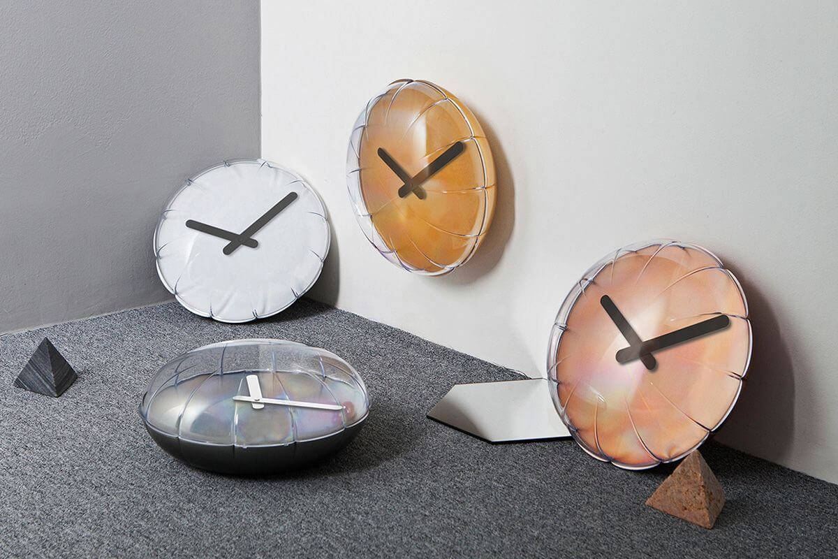 Balloon Clocks With Pyramid Wallpaper