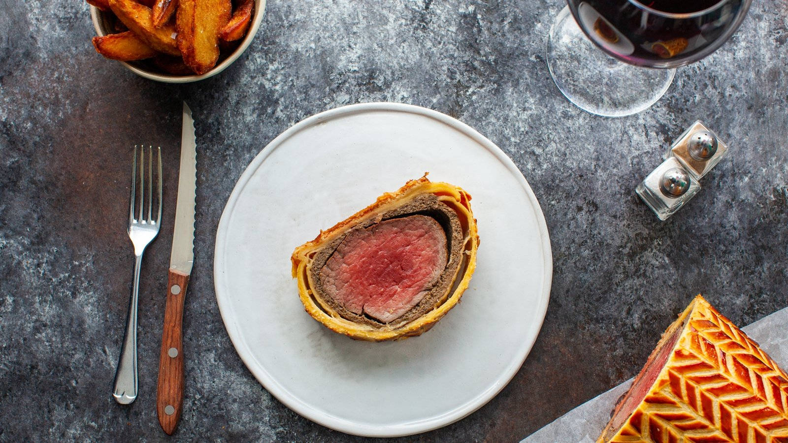 Beef Wellington Wine Salt Wallpaper