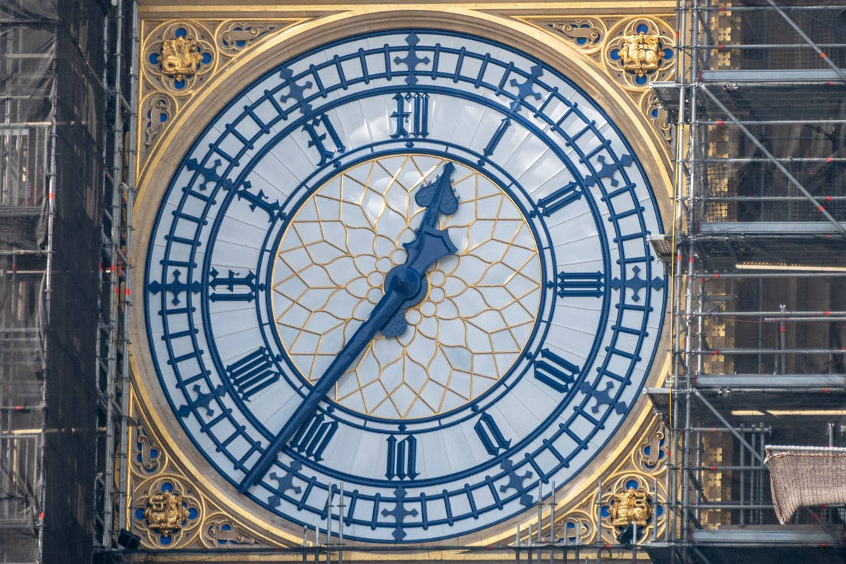 Big Ben Twelve Thirty-five Wallpaper