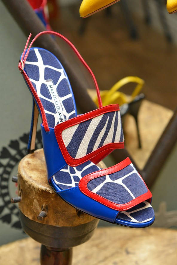 Blue Manolo Blahnik Strap Heels Wallpaper