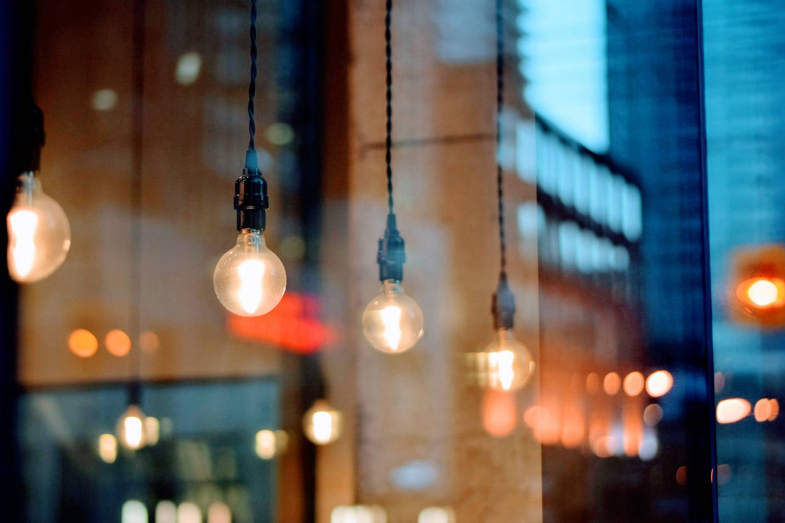 Bokeh Lightbulbs In City Wallpaper