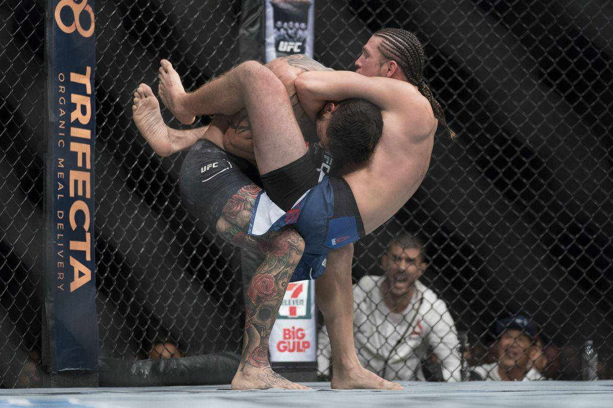 Brian Ortega Grappling Neck Opponent Wallpaper