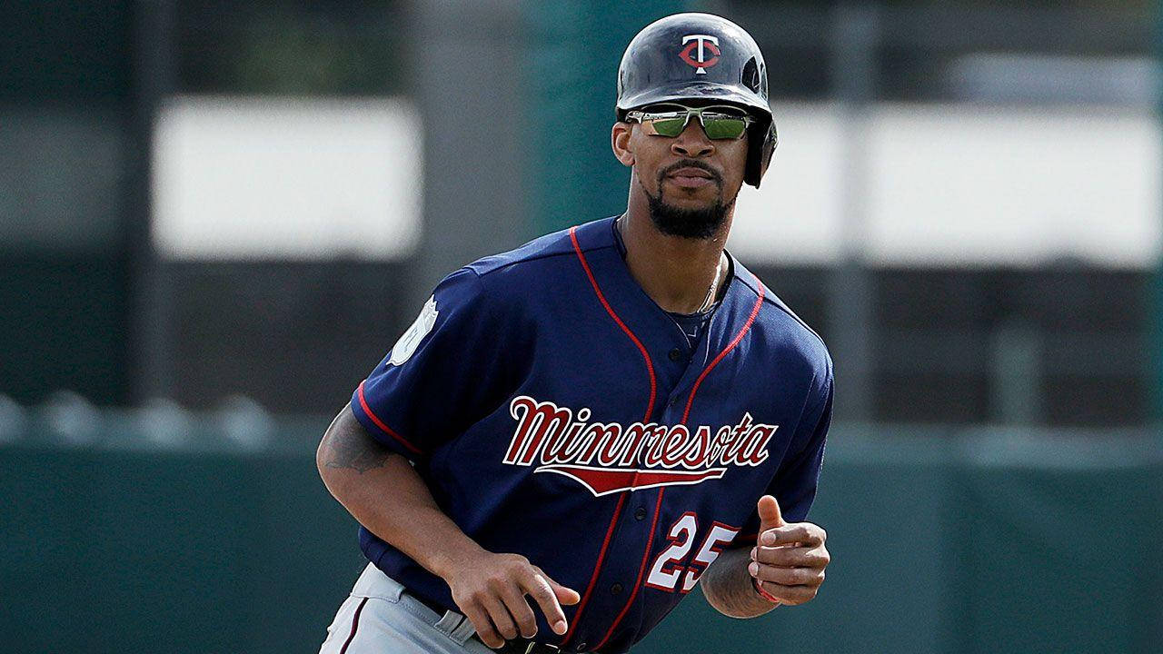 Byron Buxton Wearing Sunglasses Wallpaper