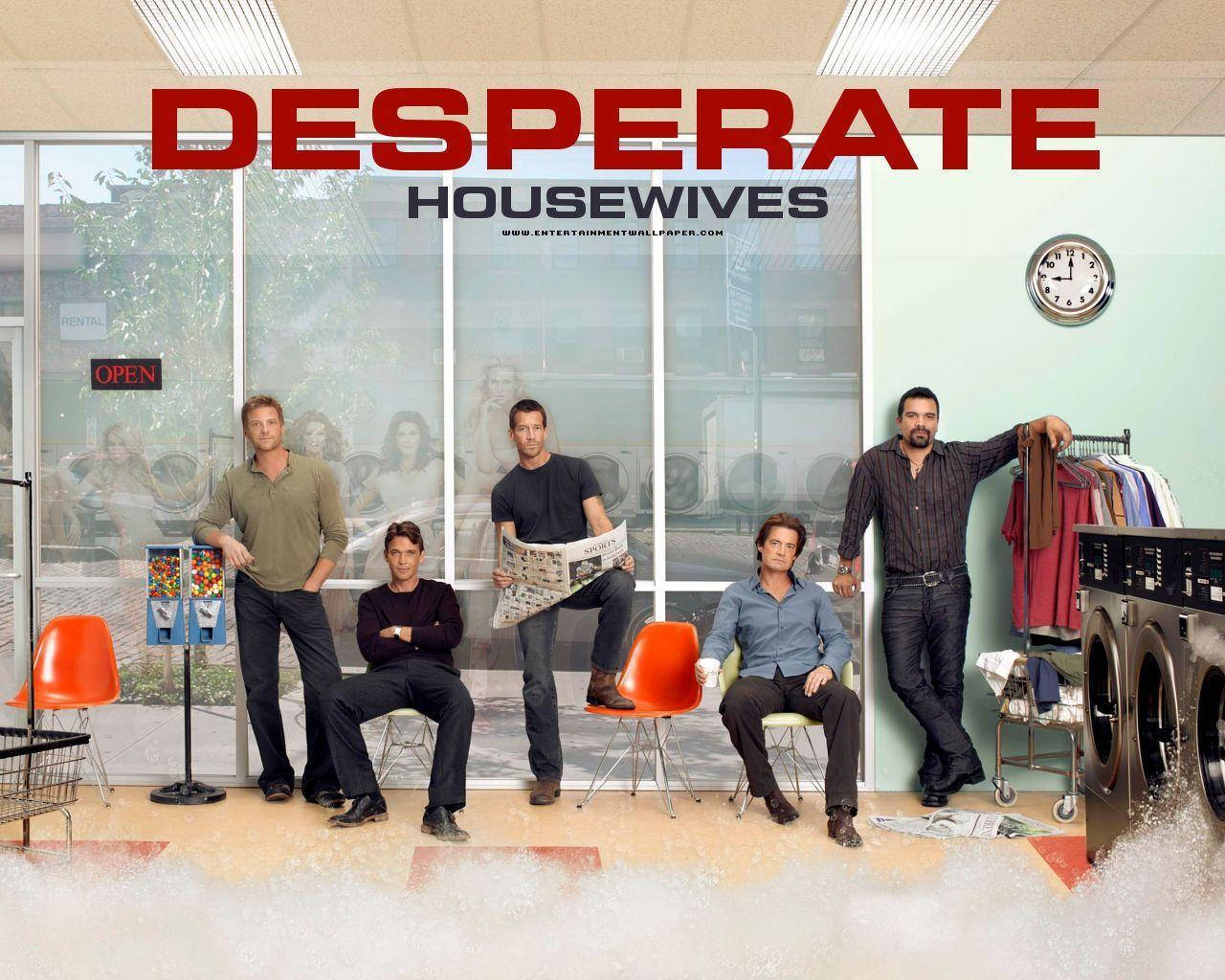 Caption: The Charming Men Of Desperate Housewives Wallpaper