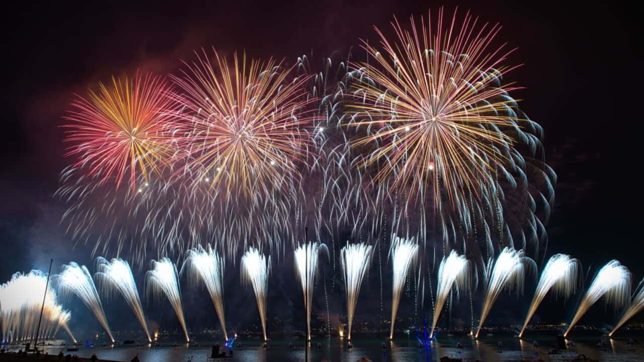 Celebrating Chinese New Year 2022 With Vibrant Fireworks And Fountain Wallpaper