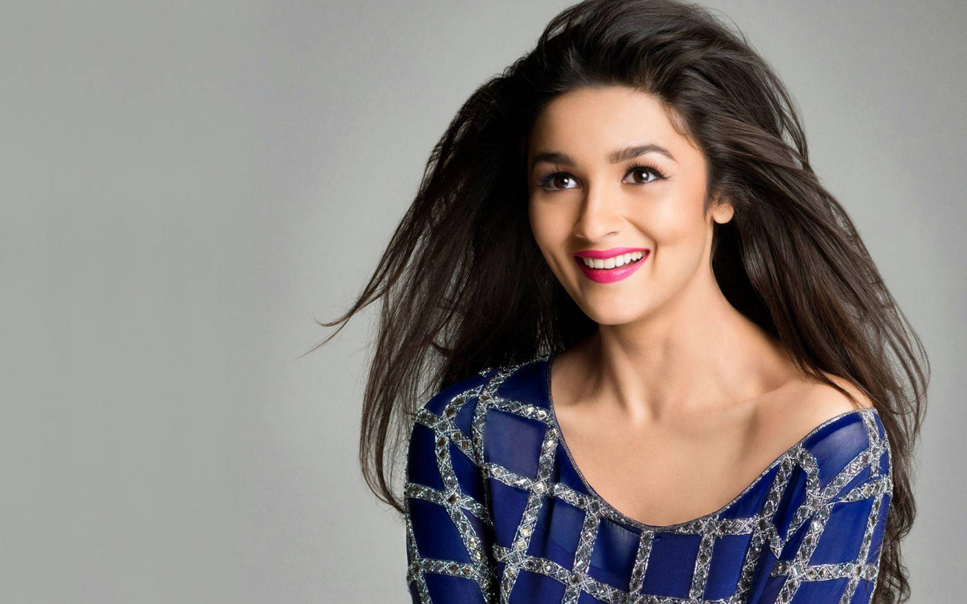 Charismatic Alia Bhatt In High Definition Wallpaper