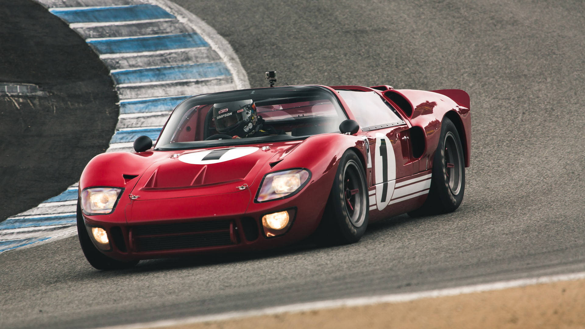 Cherry Ford Gt Sports Car Wallpaper