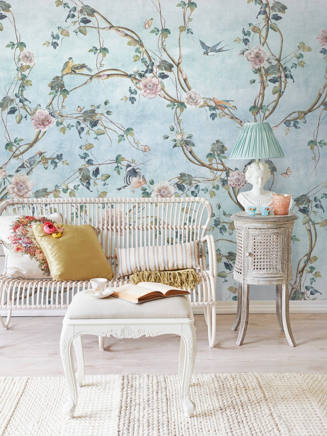 Chinoiserie Dainty Room Wallpaper