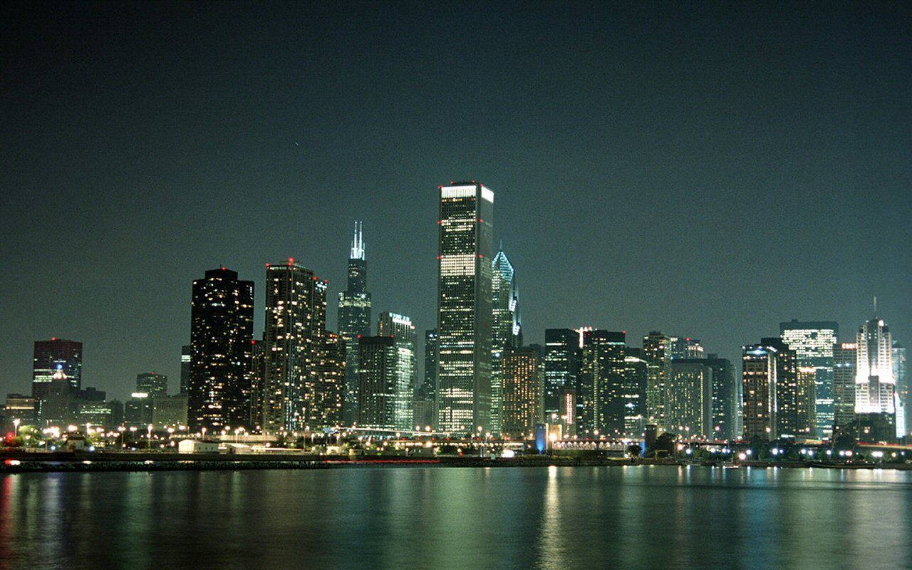 City Of Chicago At Night Wallpaper