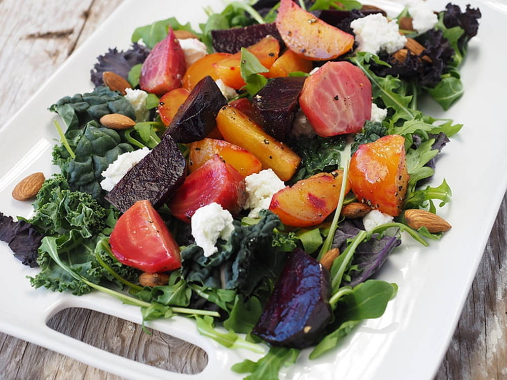 Colorful Arugula And Beets Salad Wallpaper