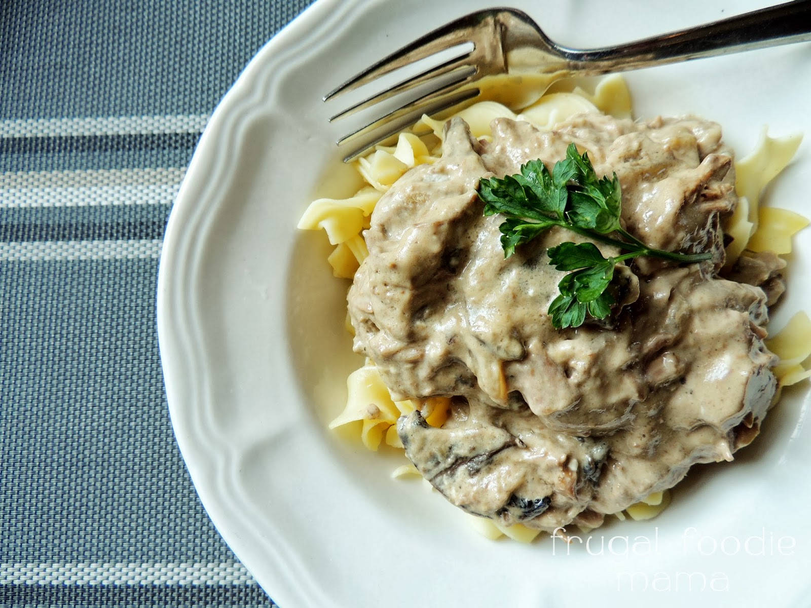 Creamy Russian Cuisine Beef Stroganoff On Pasta Wallpaper