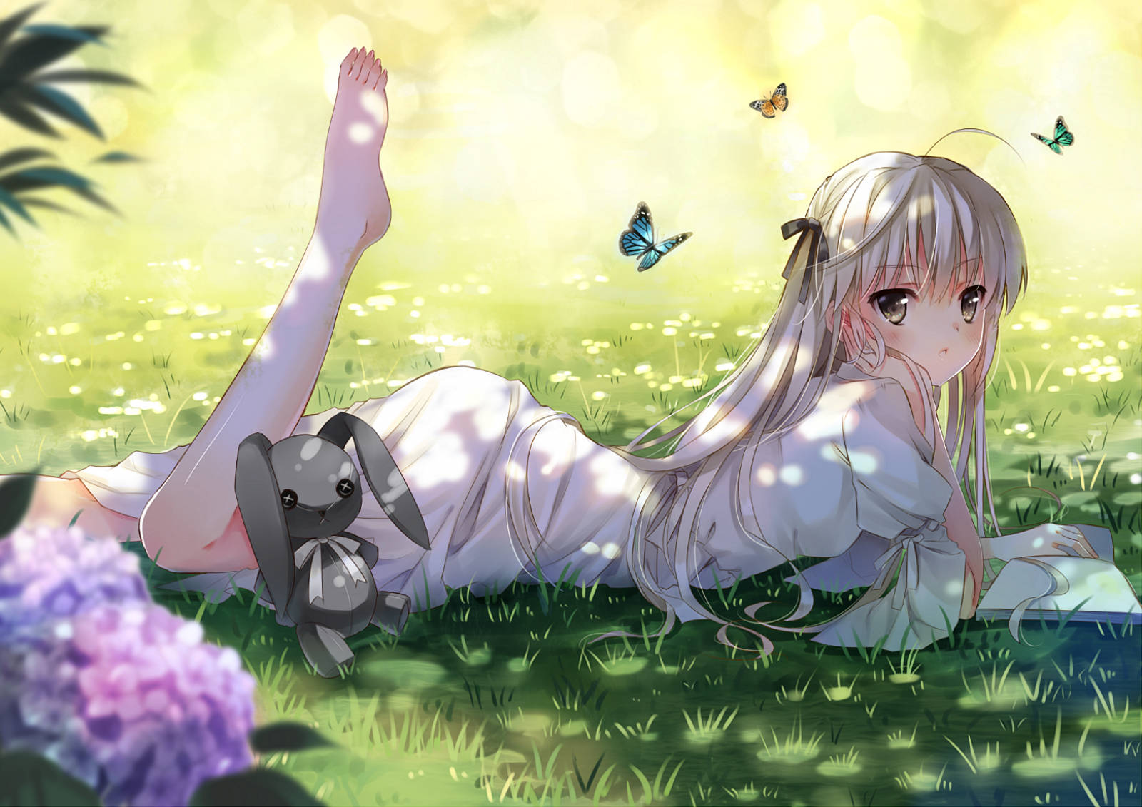 Cute Spring Nature Girl Wallpaper