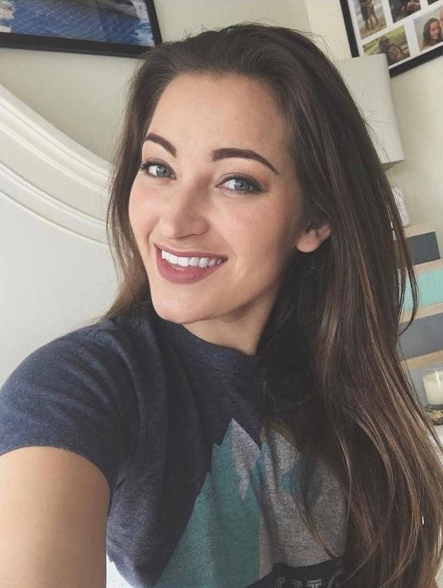 Dani Daniels Selfie Wallpaper