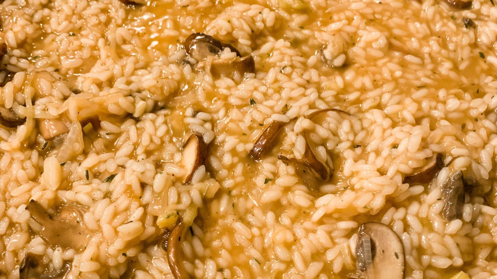 Delicious Mushroom Risotto, Traditional Italian Cuisine Wallpaper