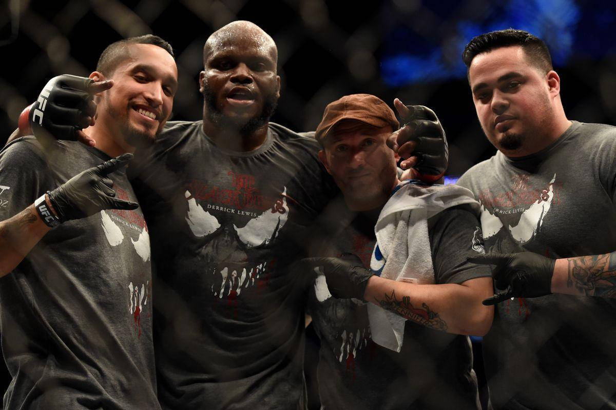 Derrick Lewis Group Photo Wallpaper