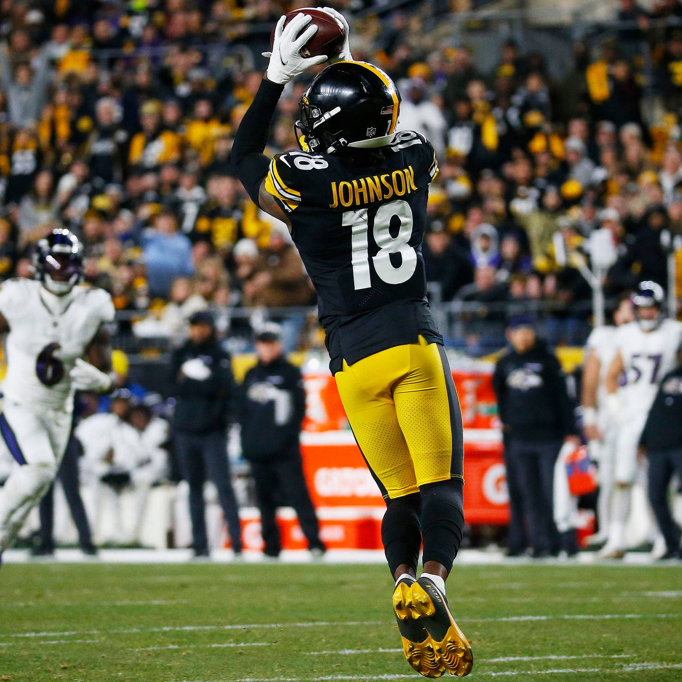 Diontae Johnson Pittsburgh Steelers Football Wide Receiver Wallpaper