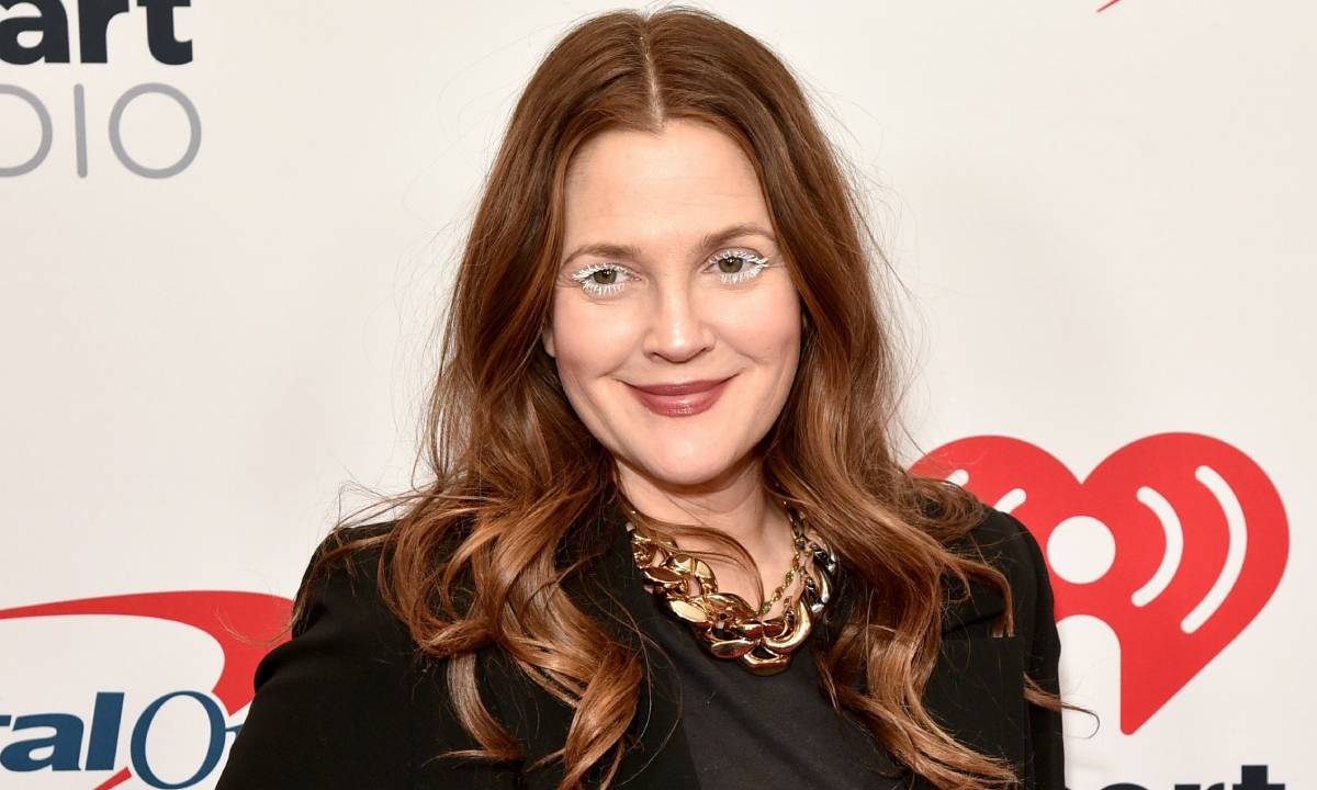 Drew Barrymore White Eyelashes Wallpaper