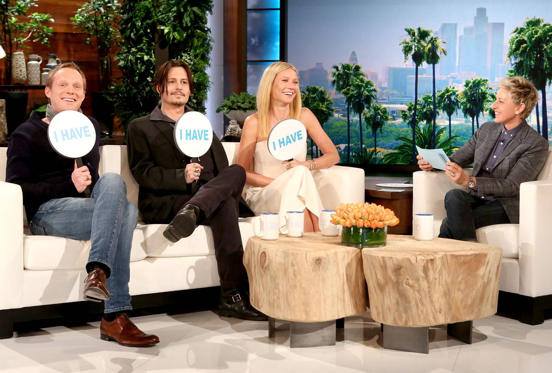 Ellen Degeneres Hosting Mortdecai Cast On The Ellen Show Wallpaper