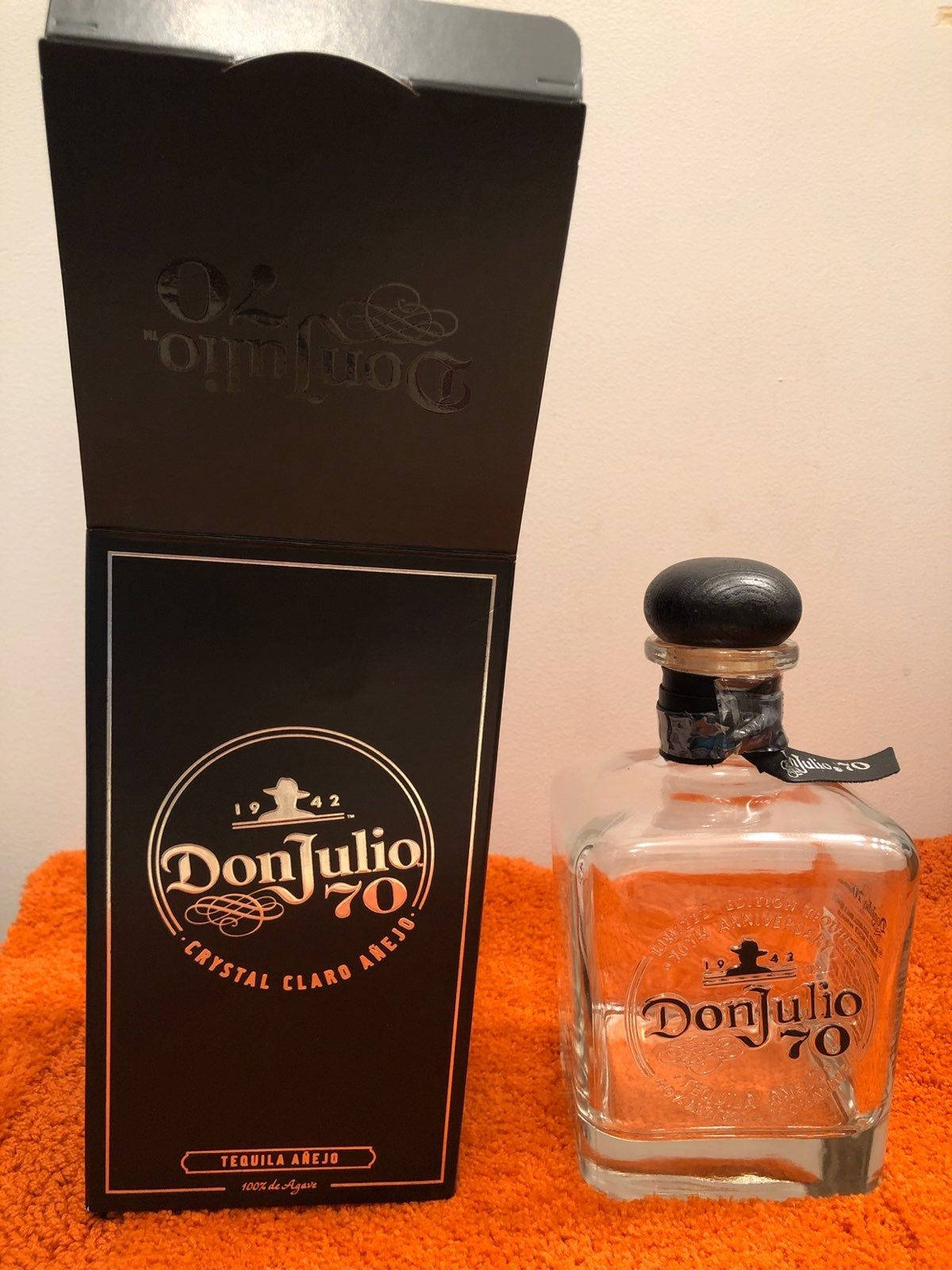 Exquisite Don Julio Tequila In Premium Black Box. Wallpaper