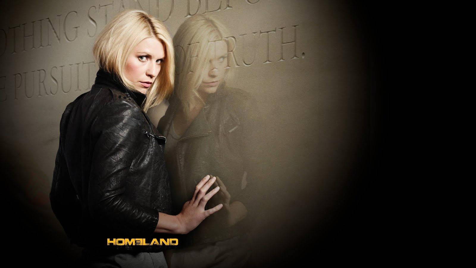 Fbi Agent Carrie With A Reflective Wall In Homeland Series Wallpaper