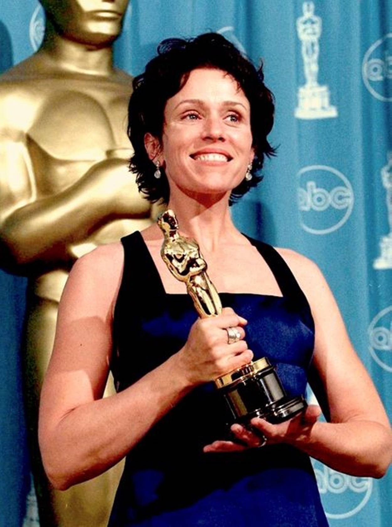 Frances Mcdormand In 69th Annual Academy Awards Wallpaper