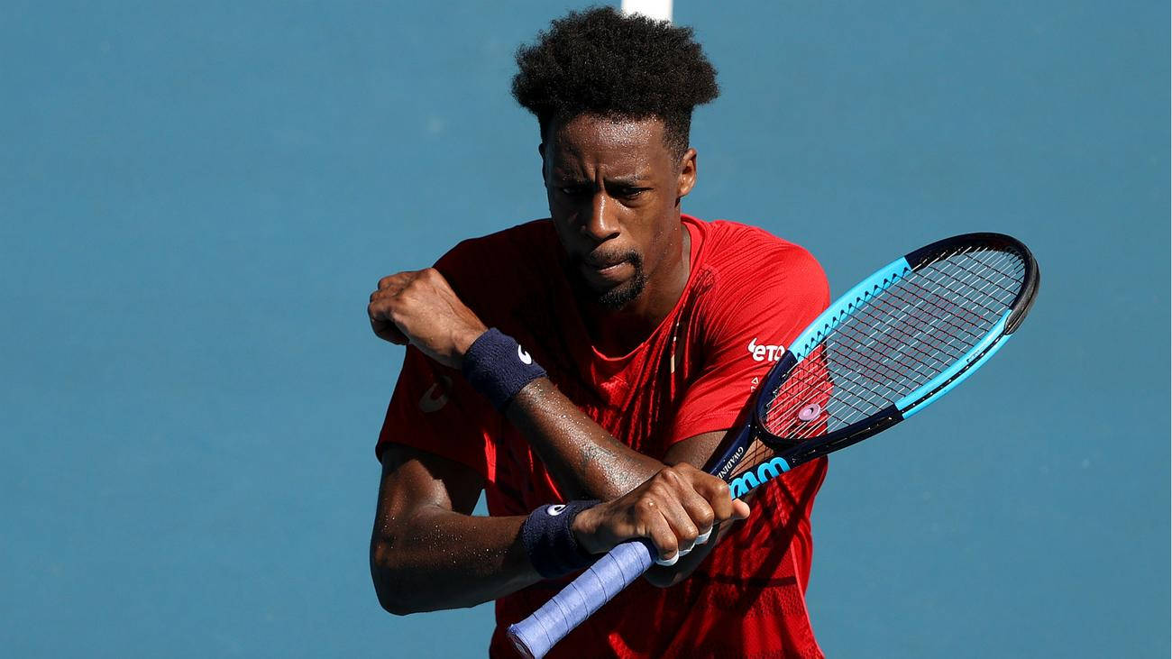 Gael Monfils Crossing His Arms Wallpaper