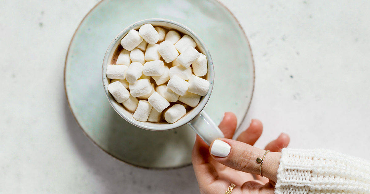 Hand Mini Marshmallows Wallpaper