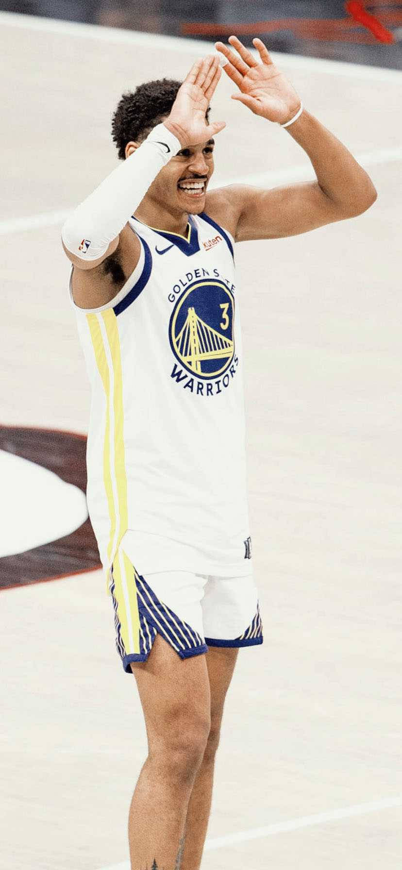 Hands Raised Jordan Poole Wallpaper