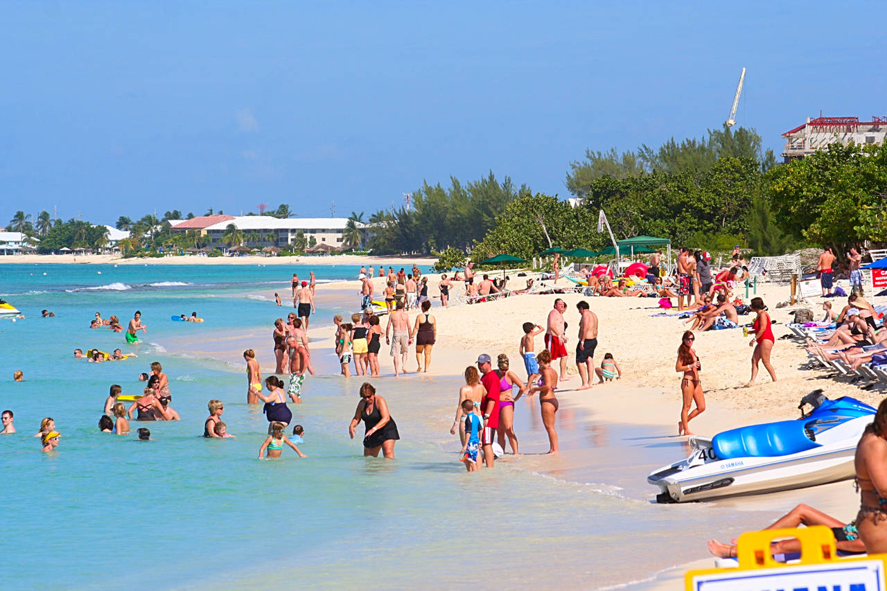 Heavenly Beauty Of Coral Sand Beach In Cayman Island Wallpaper