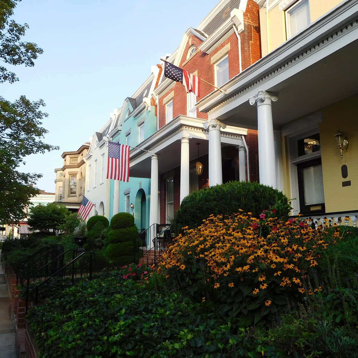 Historic Richmond Townhouses U S A Wallpaper