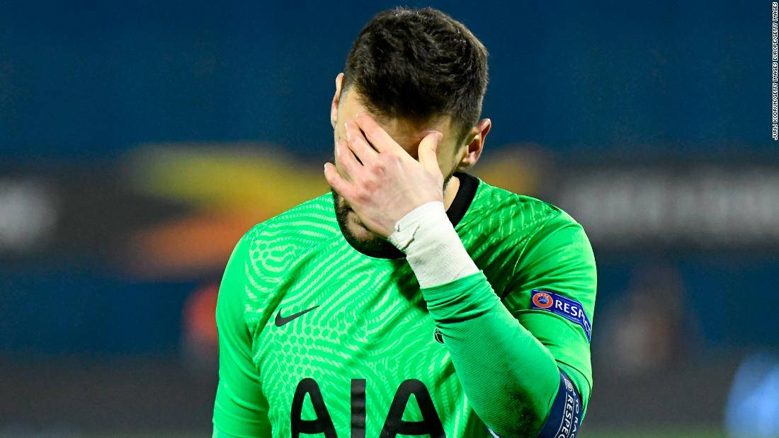 Hugo Lloris Facepalm Wallpaper