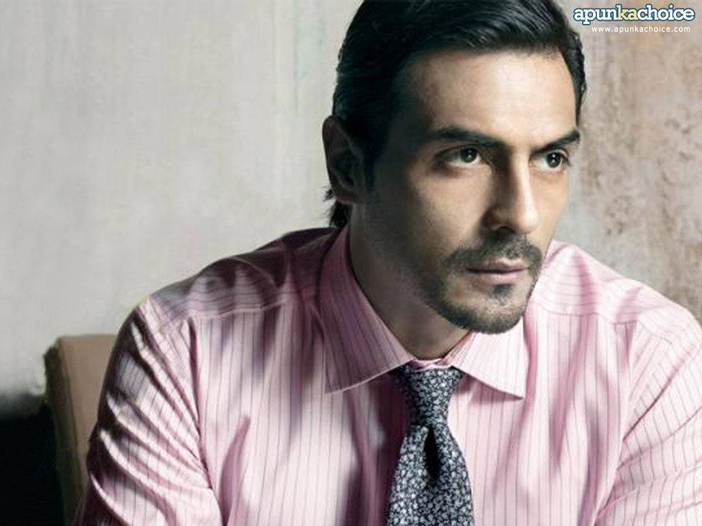 Indian Actor Arjun Rampal Posing For A Photoshoot. Wallpaper