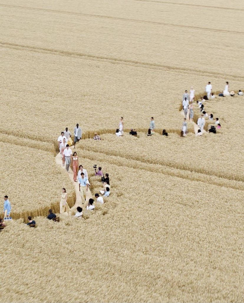 Jacquemus Showcasing Stunning Designs In Unique Wheat Field Runway Wallpaper