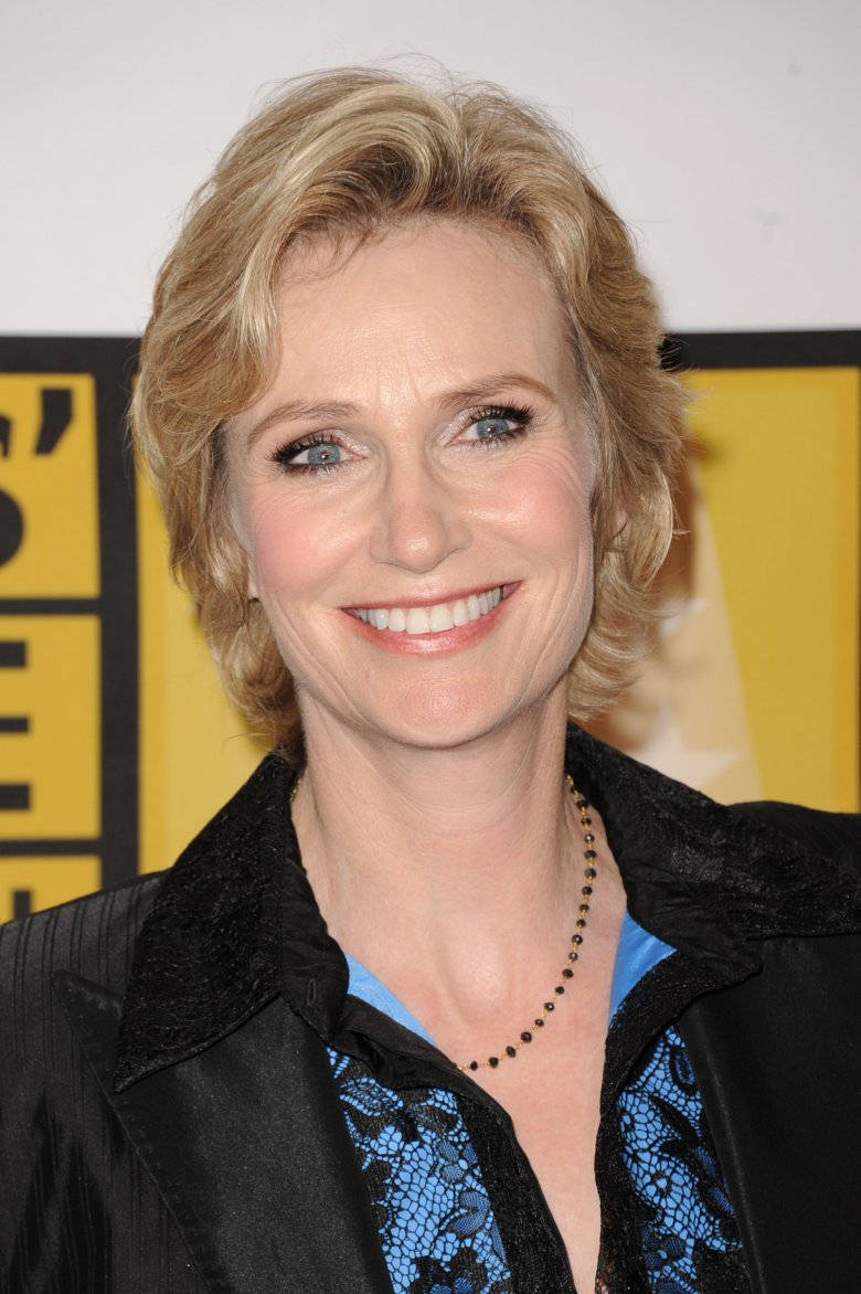 Jane Lynch Smiling Wallpaper