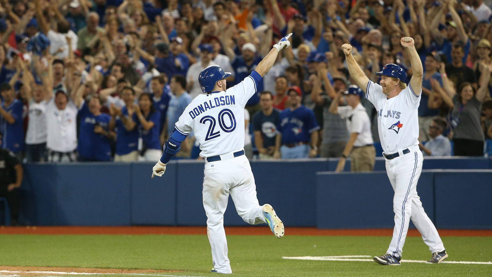 Josh Donaldson Cheers With Crowd Wallpaper