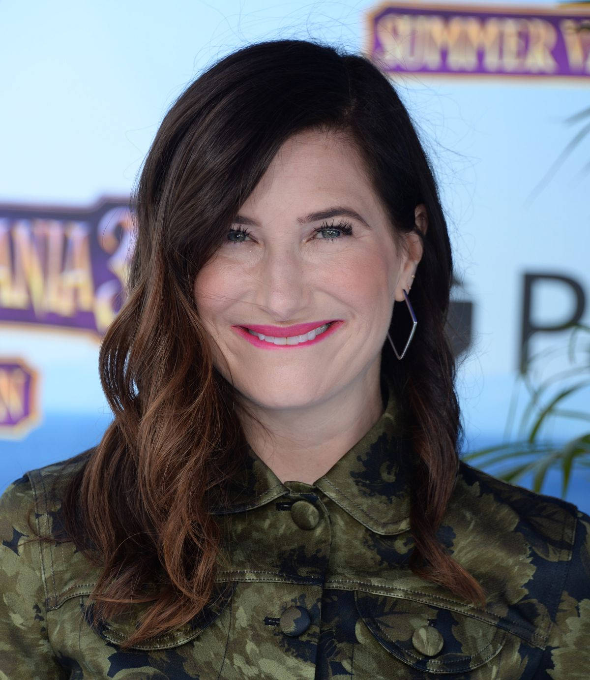 Kathryn Hahn Amazing Hollywood Actress Wallpaper