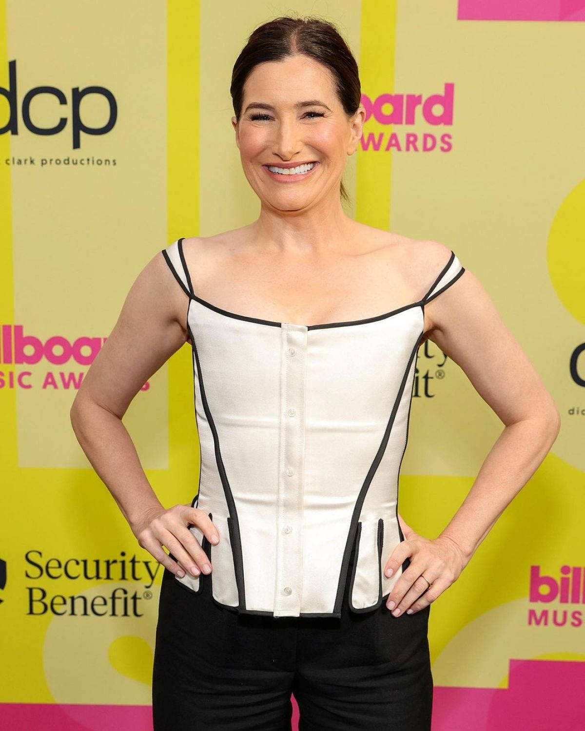 Kathryn Hahn Billboard Awards Wallpaper